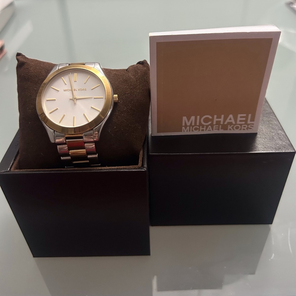 Michael Kors 2 Tone Stainless Steel Watch Unisexe